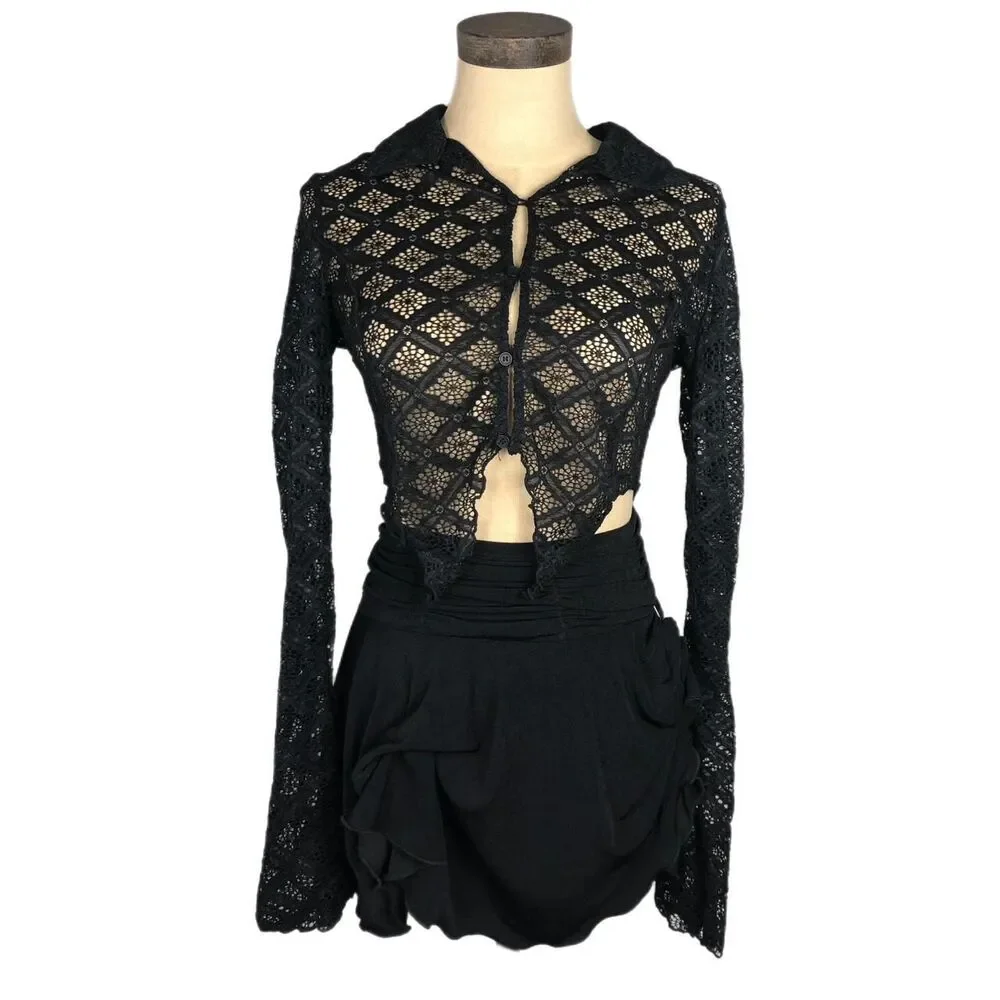 Women's Black Button up Crop-top - Picture 3 of 6